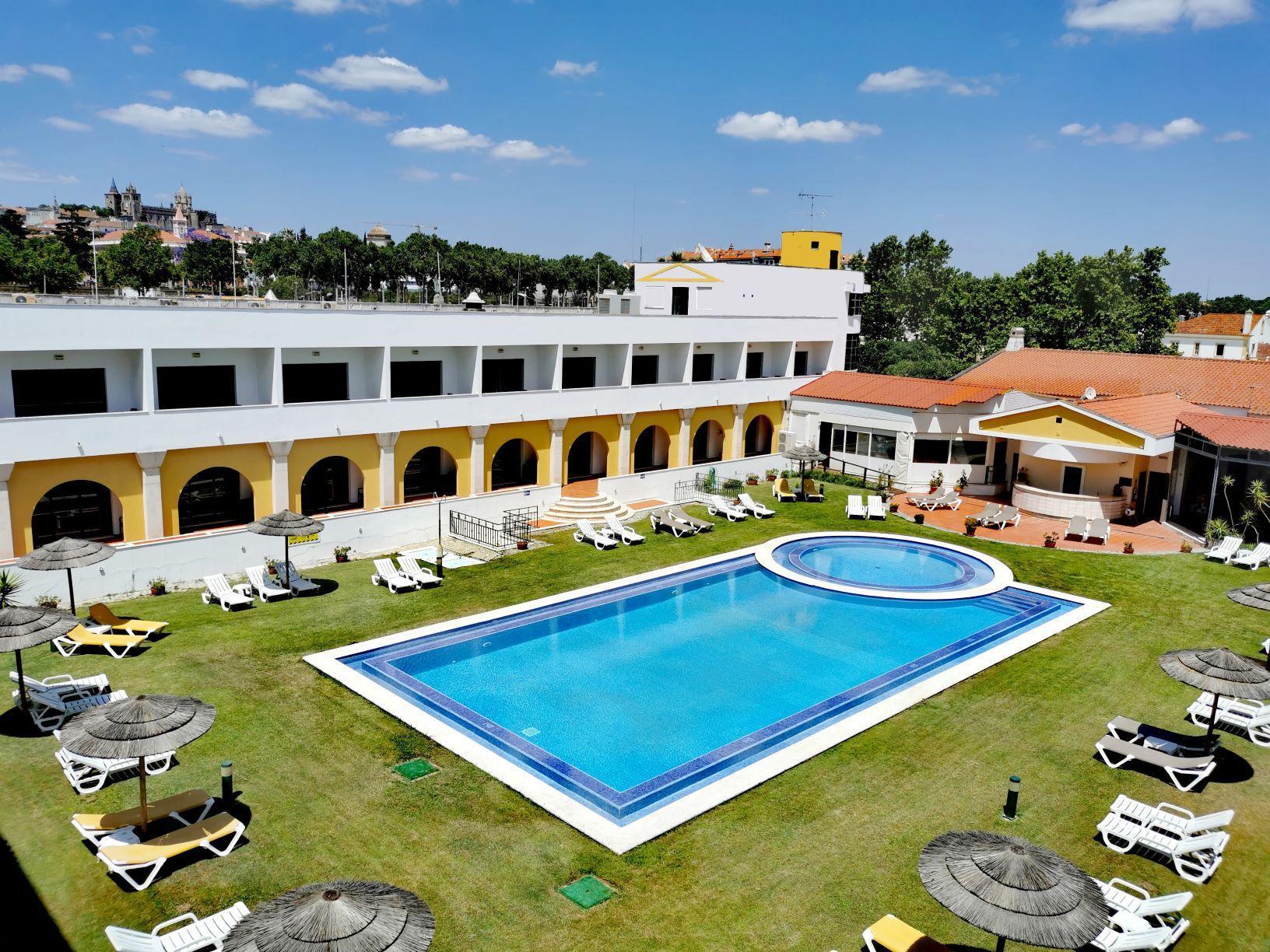 Hotel Dom Fernando Evora Exterior photo